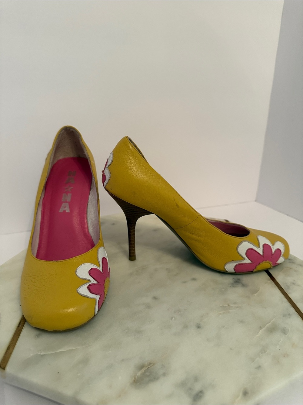 NaNa Yellow Pumps with Pink & White Floral Appliqué